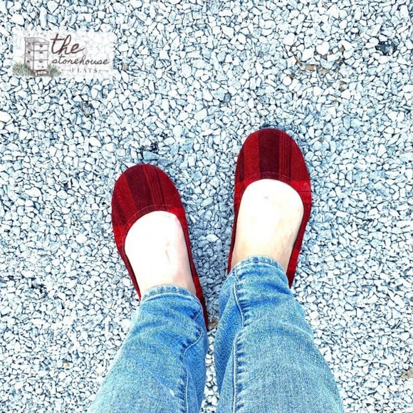 Storehouse Flats Christmas Classic Plaid - Picture 3 of 4